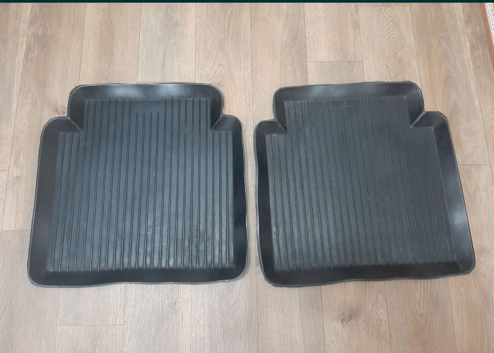 Продам полики,коврики в машину!