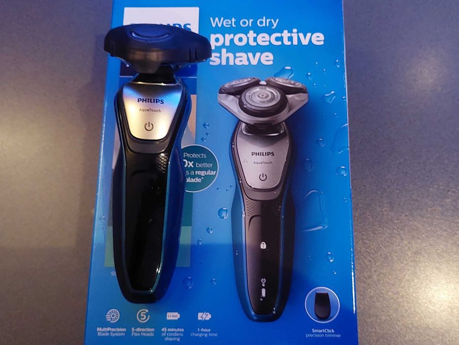 Aparat de barbierit Philips AquaTouch Seria 5000 S542006