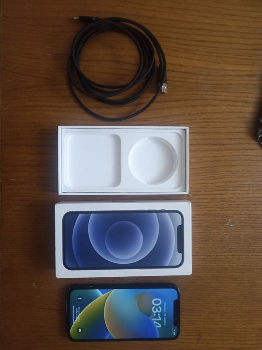 iPhone 12 64 GB Black