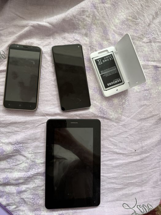 Samsung S10 hammasi 600 ming som