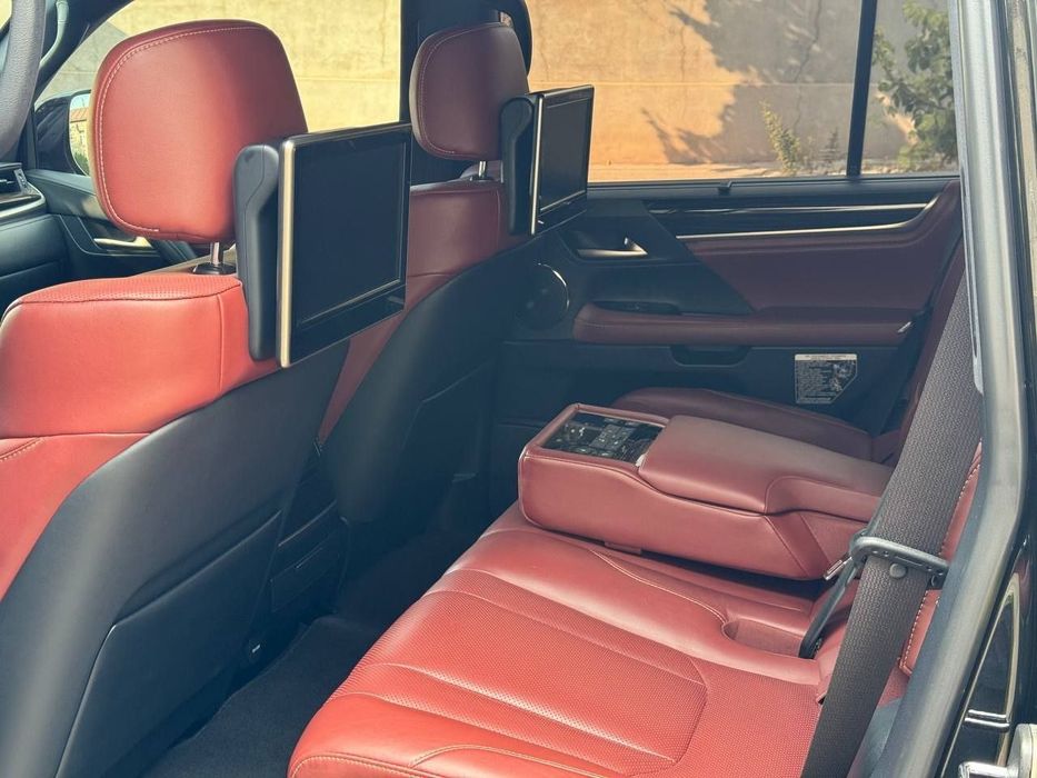 Lexus LX 570   СУПЕР. СПОРТ  аренда. с. выкуп