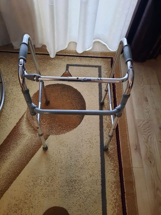 Scaun handicap+ cadru + baston