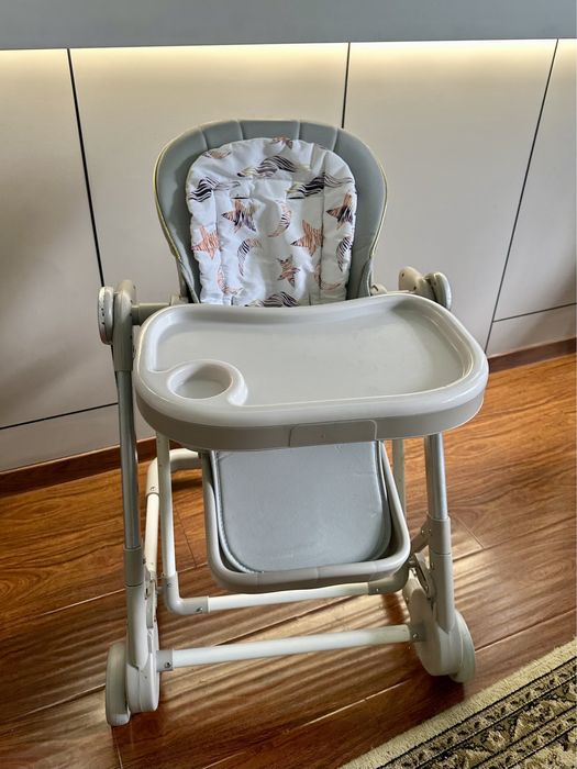 Продам ходунок и стульчик для кормления