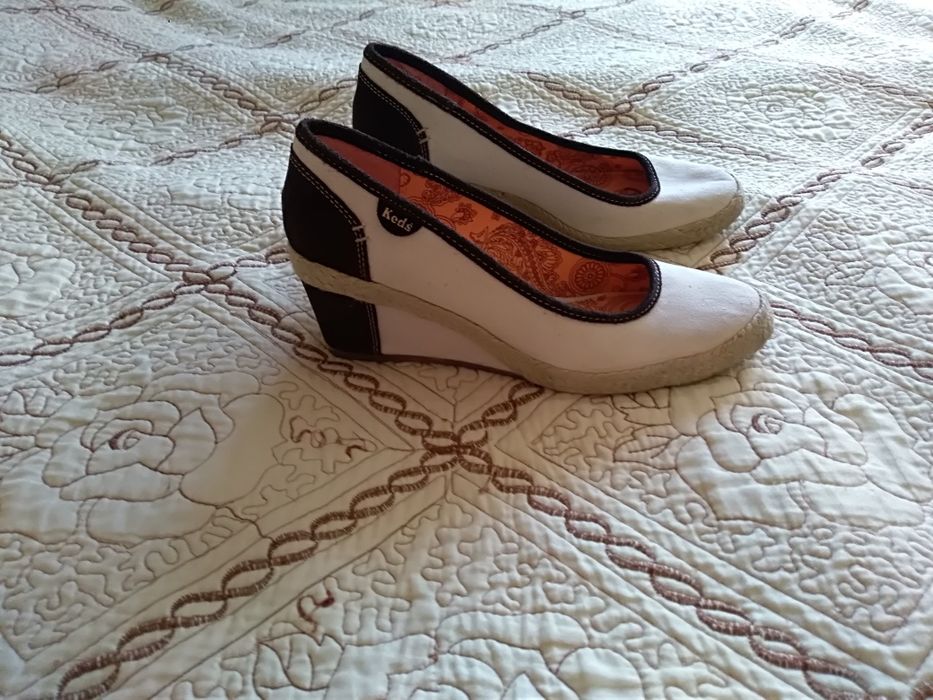 Продам летние туфли