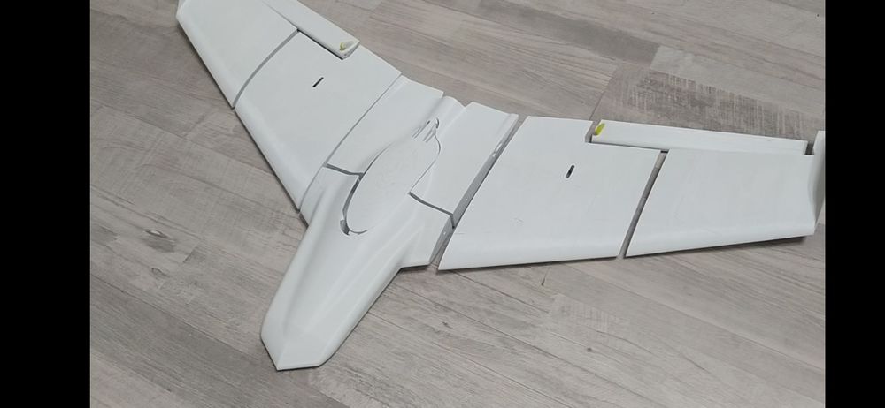 Летающая модель самосборка  крыла!