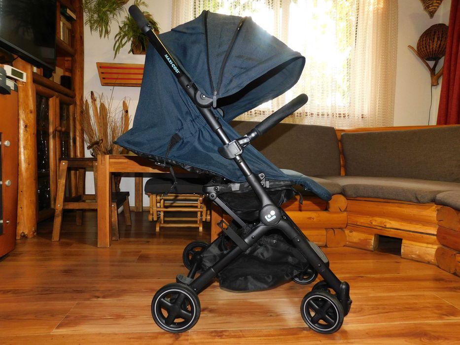 Carucior ultra-compact *  Maxi Cosi Lara 2