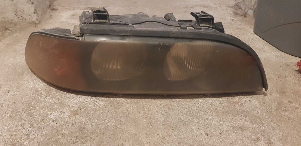 Десен фар за бмв 5 серия
