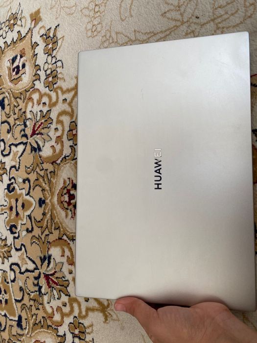 Huawei MateBook D16