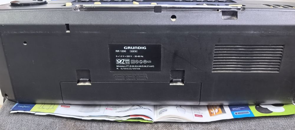 радиокасетофон Grundig