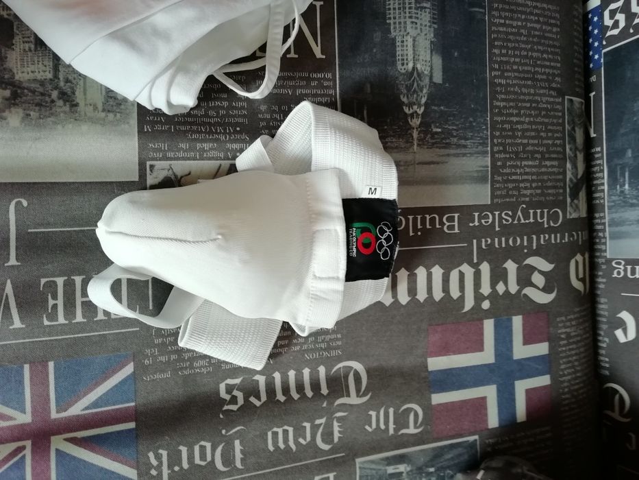 Кимоно белое для каратэ