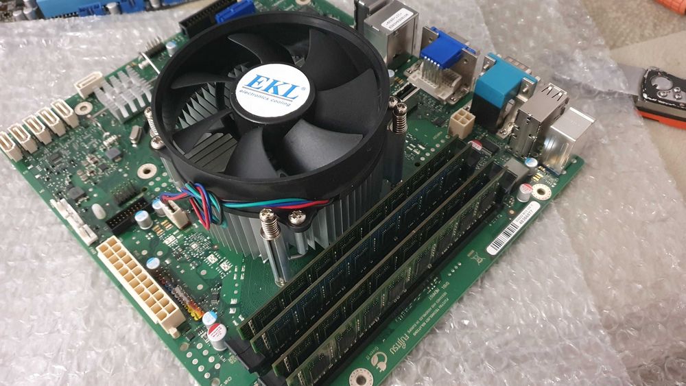 kit q87 + xeon echiv i7 4770 + 16gb + cooler