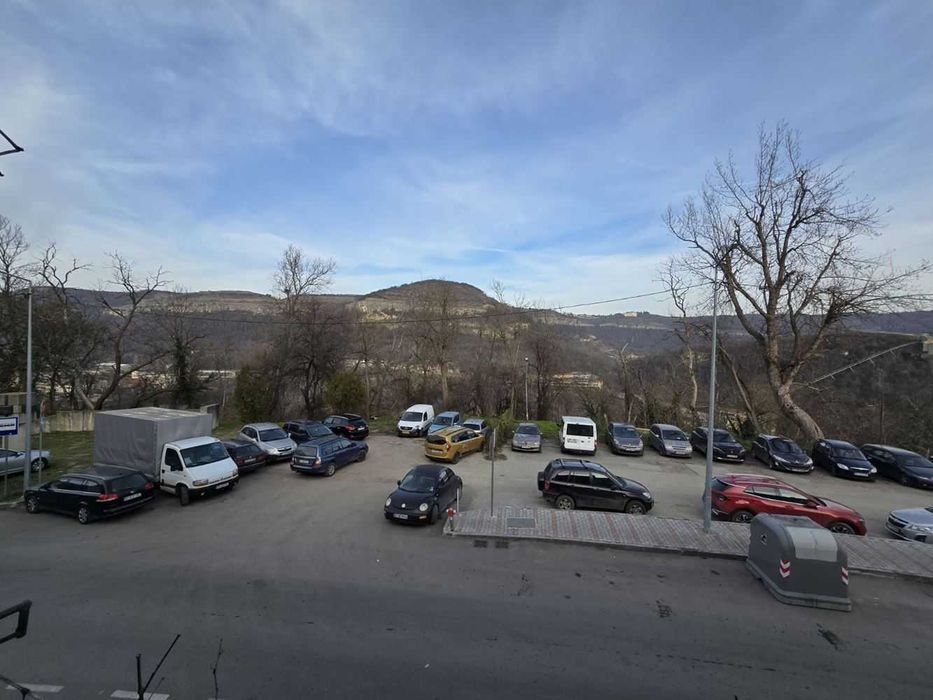 Двуетажна къща в Старата част на Велико Търново