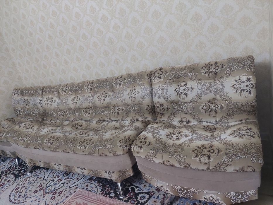 Қонақ бөлмеге 2креслосы мен 1диван