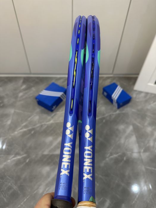 Yonex ezone 100 ,  stare perfecta