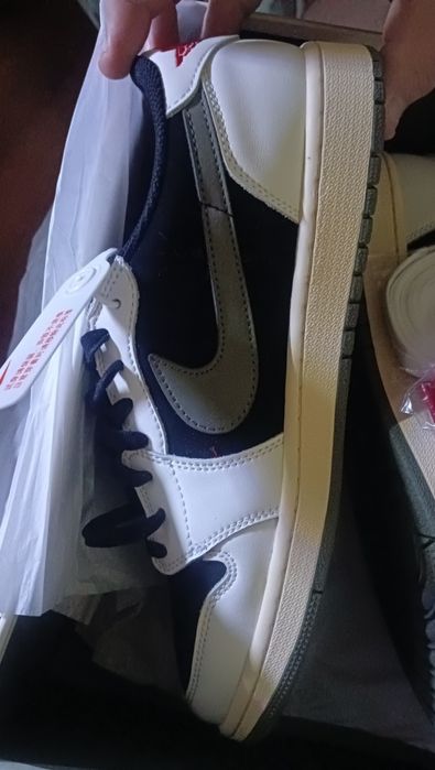 Продам крассовки