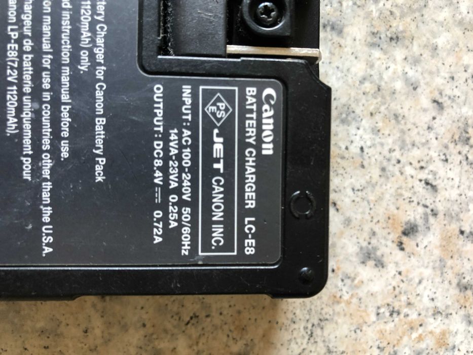 Зарядка Кэнон 600Д /650Д LP-E8 (Lc-E8) Оригинальная