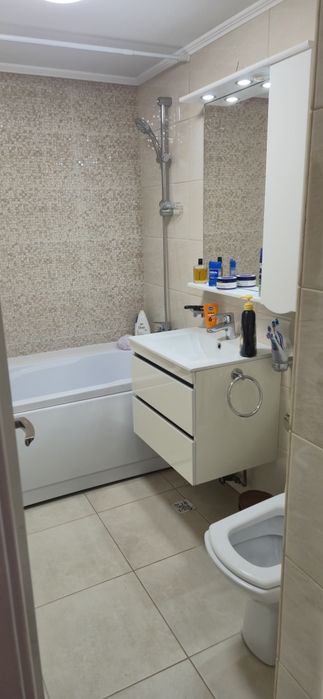 Apartament 3 camere