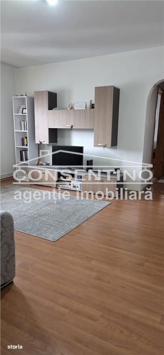 Se vinde apartament cu 2 camere , Brosteni , la etajul 3