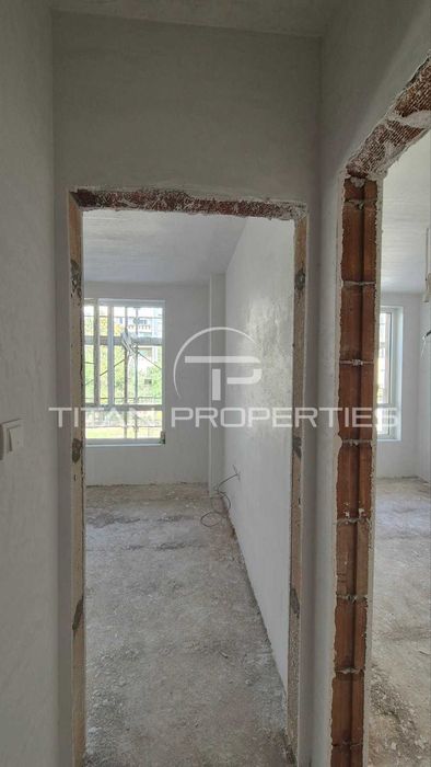 Продава се Тристаен апартамент в Пловдив, Южен - 97 кв.м за 1400 €/кв.м - Снимка #4