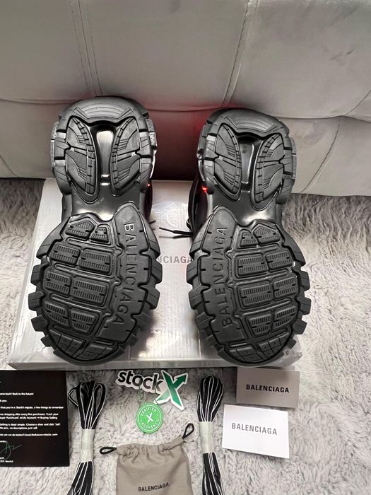 Balenciaga track led