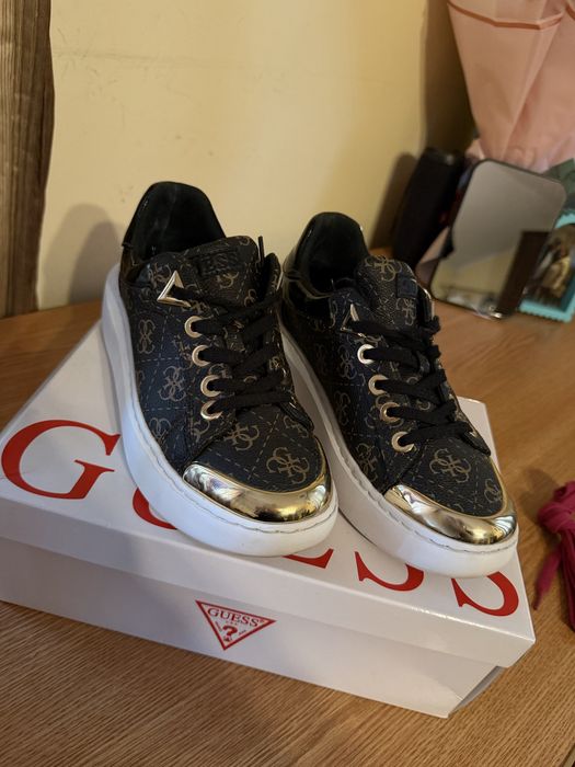 Adidași de damă Guess
