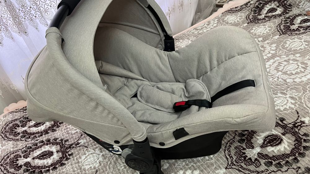 Детское автокресло