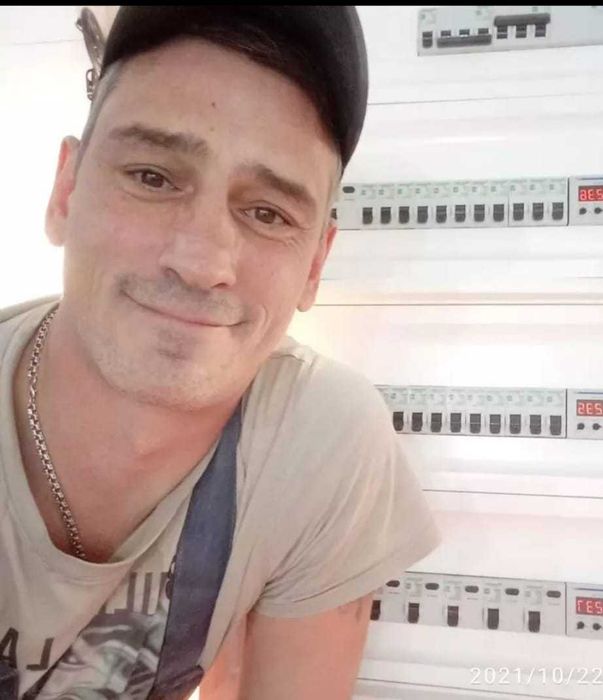 Электрик. Сборка эл. щита, замена автоматов, установка розеток,люстры