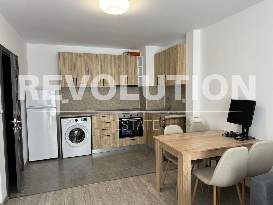 Дава се под наем Двустаен апартамент в Варна, Левски - 52 кв.м за 423.81 € - Снимка #2