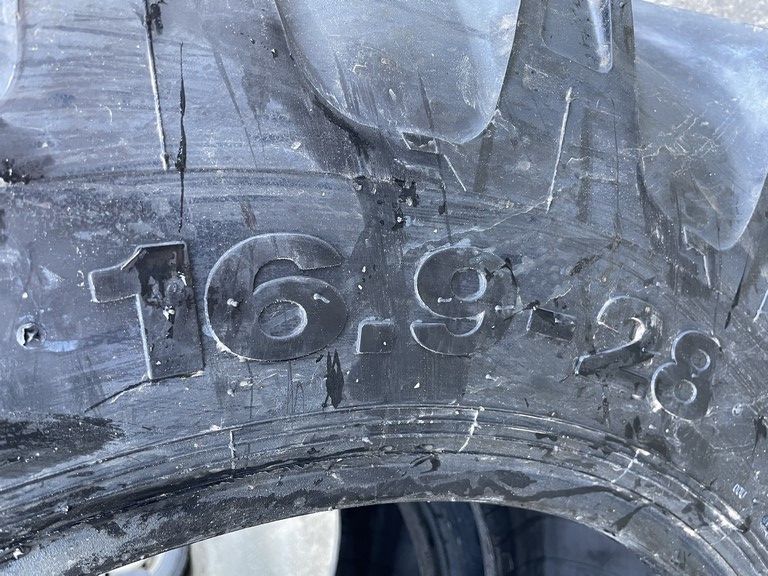 cauciucuri noi 16.9-28 agricol de tractor cu 10PR livrare OZKA