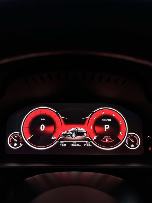 Ceasuri full digitale BMW F10 F11 F18 F06 F12 F13 F01 F02 F03 F25 F26 F15 F16  Head-Up CarPlay
