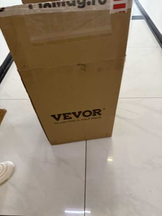 Vand Incalzitor Prosoape VEVOR Nou Nefolosit cu garantie inclusa