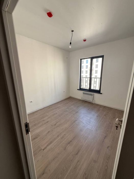 Срочно Продаётся Яшнабад 2/9/16 ремонт чистый без мебелья локации топ