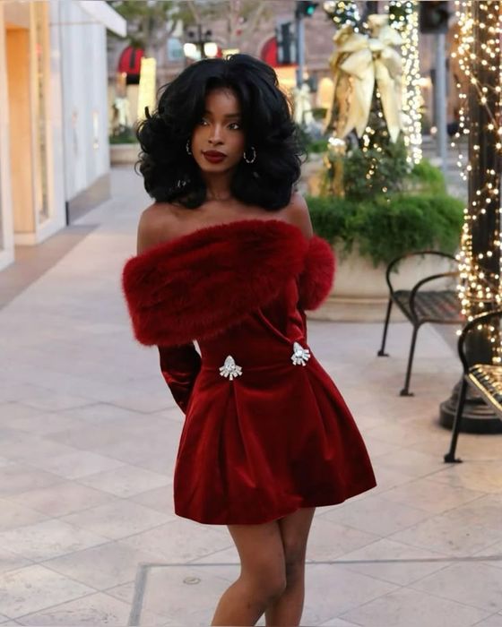 Платье мини красное
