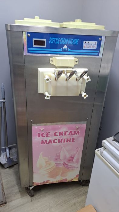 Продается аппарат мороженое