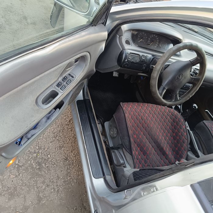 Mazda 626 (Кронос)