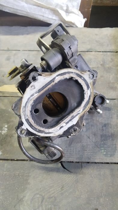 Моновпрыск 1.8 Пассат Ауди