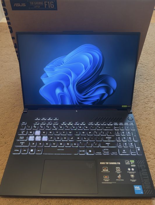 ASUS TUF Gaming F16, Intel Core 5 210H, RTX 4050 6GB, 16GB RAM, cu garanție până în 2027