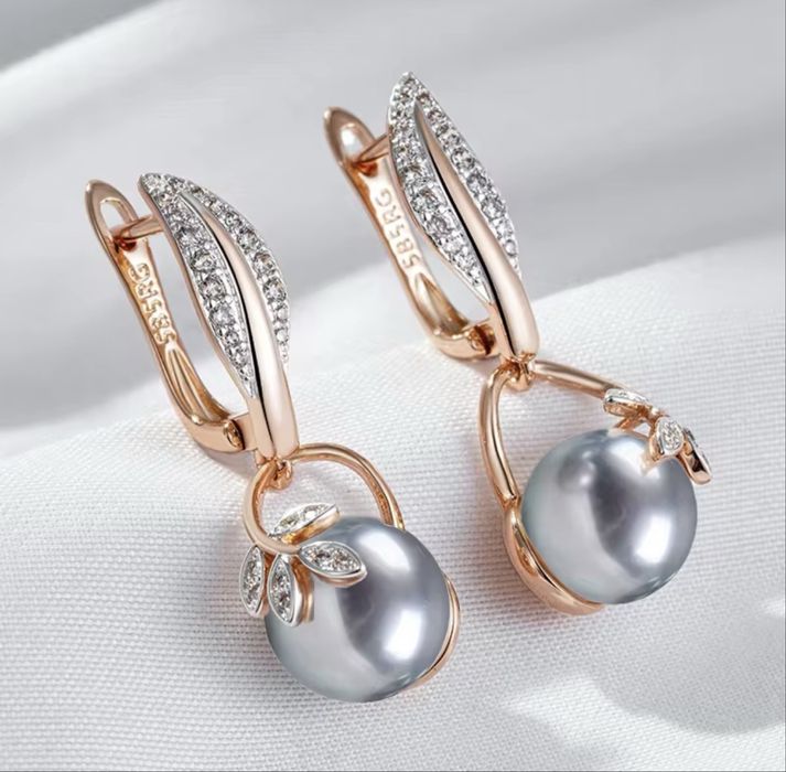 Cercei Luxury Grey Pearl – Placați Aur 18k – Cadoul Perfect pentru EA