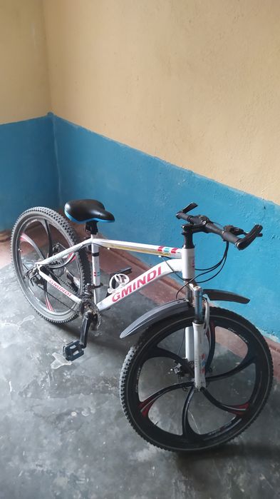 Velosiped sotiladi 500.000