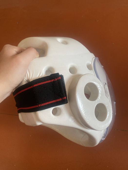 шлем для теквандо