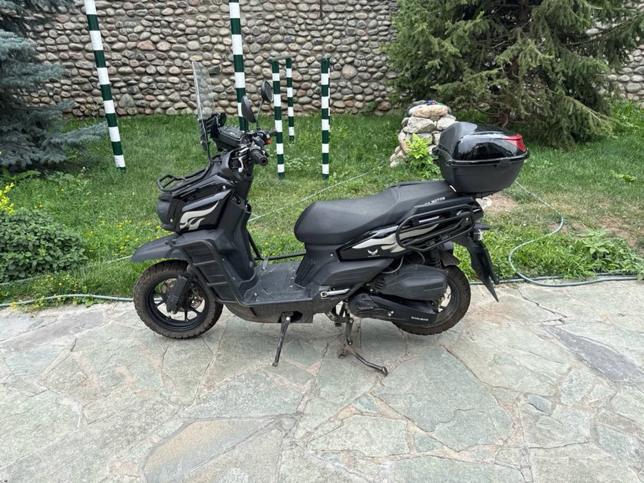 Продам скутер Танк
