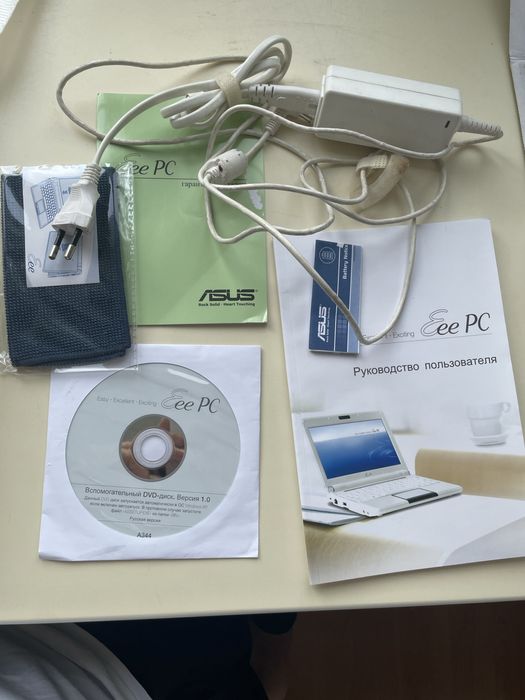 ASUS ноутбук маленький