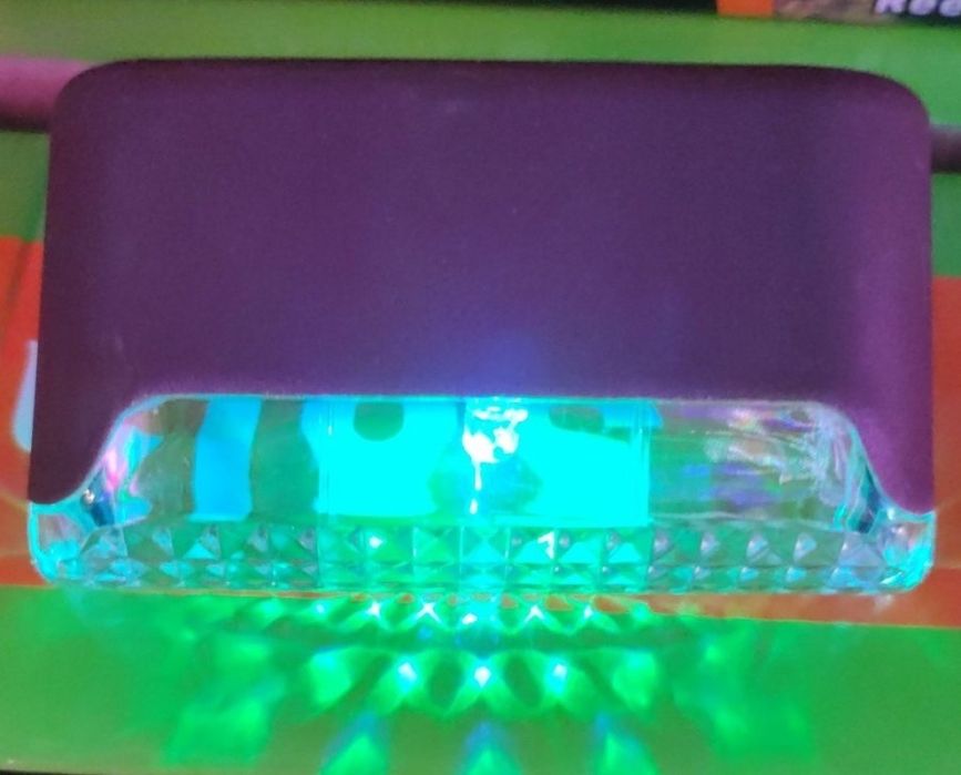 Водоустойчиви соларни лампи за декориране на огради, стъпала, външни палуби, парапети, 1 брой /Сменящи се цветове в синьо,зелен червено и розово /