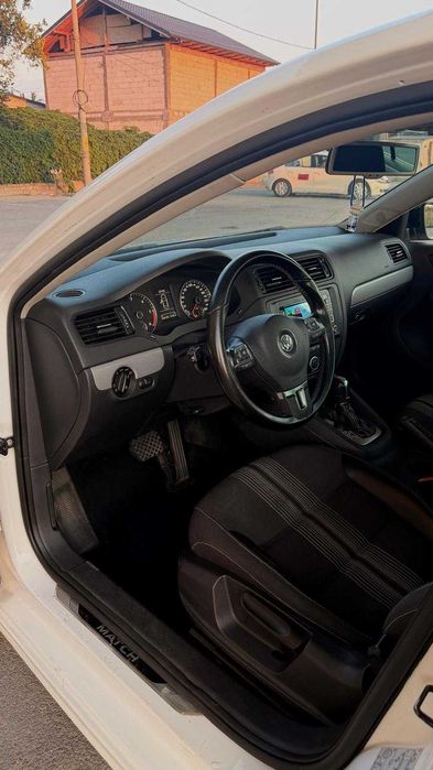 Volkswagen Jetta Match 2.0 TDI 140 CP DSG
