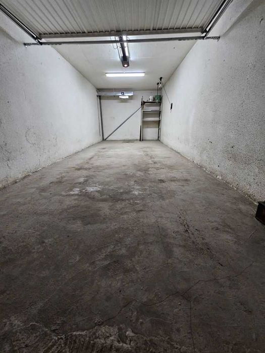 Дава се под наем Гараж / Паркомясто в София, Витоша - 25 кв.м за 33500 € - Снимка #1