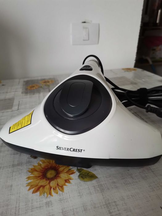 Vând aspirator cu lampa UV împotriva acarienilor