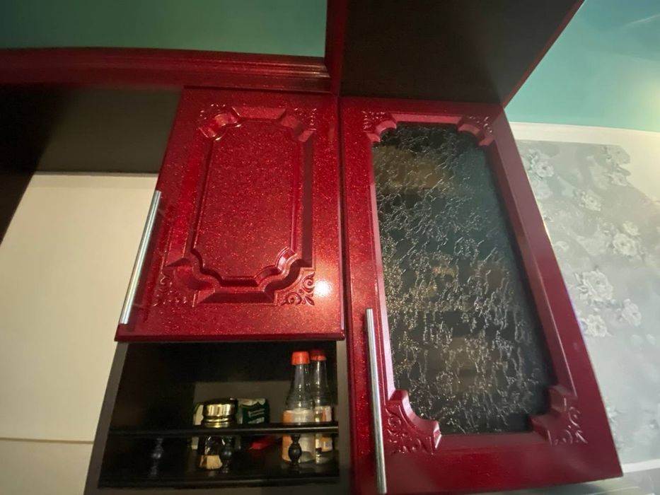 Кухонный гарнитур продам срочно