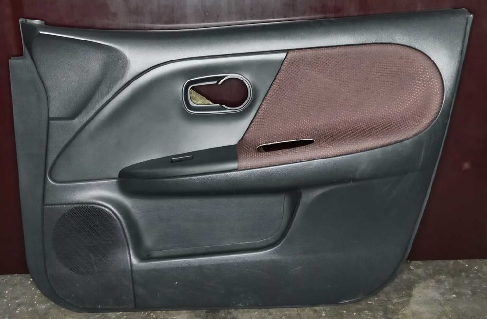 TitanAuto Nissan Note E11, Primera P12 дверные карты