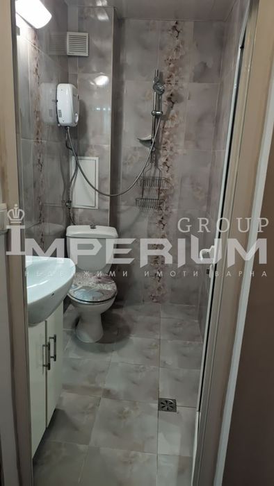 360€   Двустаен обзаведен апартамент под наем Колхозен пазар, гр. Вар