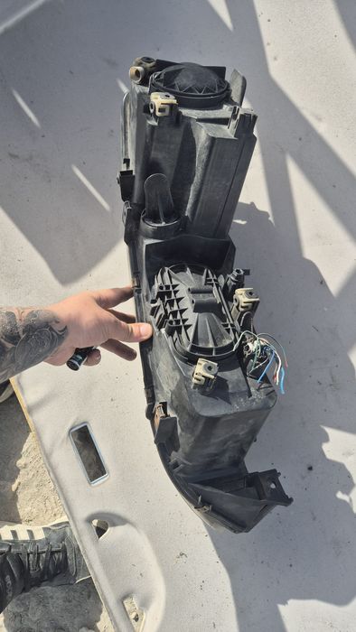 Оригинален Десен Фар за Мазда 6 2004- 2008г